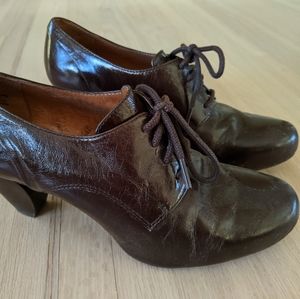 Frye Lisa Oxford Heels
